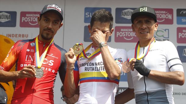 Martinez (ezkerrean), Chaves (erdian) eta Quintana (eskuinean). Argazkia: EFE