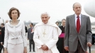 El Papa junto a los reyes. Foto: EFE title=