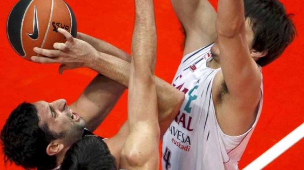 Frágil cobertura Escalera Caja Laboral-Bilbao Basket, hoy en la Euroliga