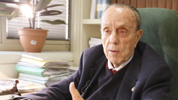 Manuel Fraga hil da, 89 urte zituela