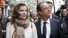 François Hollande y su compañera Valerie Trierweiler. Foto: EFE title=