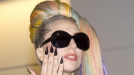 Lady Gaga adeitsu agertu da jarraitzaileen aurrean. Argazkia: EFE title=