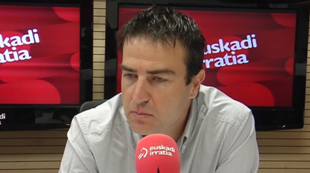 Gorka Maneiro, en el programa ''Faktoria'' de Euskadi Irratia. EITB