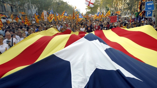 Multitudinaria manifestación por la independencia en Barcelona