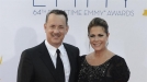 Tom Hanks eta emaztean, 2012ko Emmy sarietan. Argazkia: EFE title=