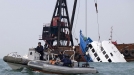 Accidente marítimo en Hong Kong; al menos 38 personas han fallecido. (Foto: slide.news.sina.com.cn) title=
