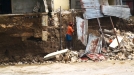 'Sandy' urakanak eragindako uholdeak herri ugari suntsitu ditu, Haitin. (Argazkia: EFE) title=