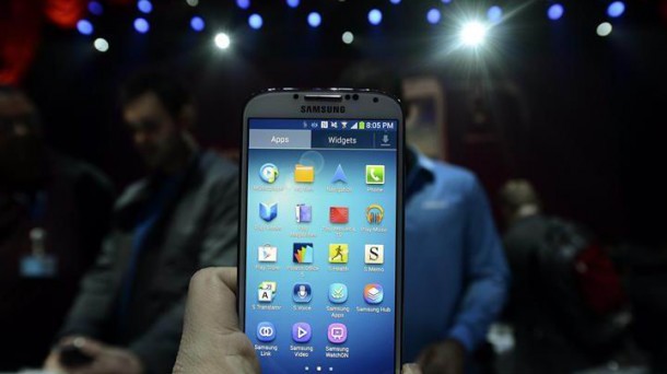 Samsung 's new Galaxy S 4 smartphone. Photo: EFE