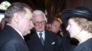 Thatcher con el presidente de Polonia Lech Walesa. EFE title=