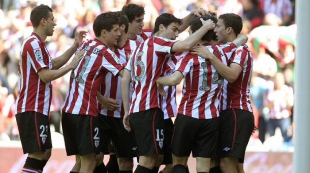 Los jugadores del Athletic celebrasn el gol de Aduriz. Foto: EFE