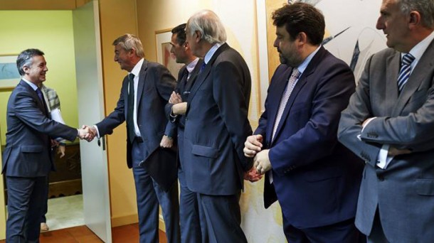 The Basque Premier met on Monday with the heads of 15 leading Basque companies. Photo: EITB