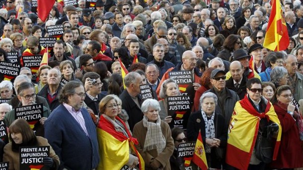 Parot doktrinaren amaieraren aurkako manifestazio jendetsua, Madrilen. Argazkia: EFE