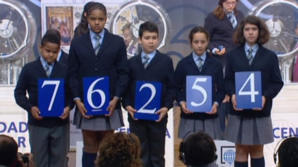 Primer premio de la lotería de El Niño 2014. EFE