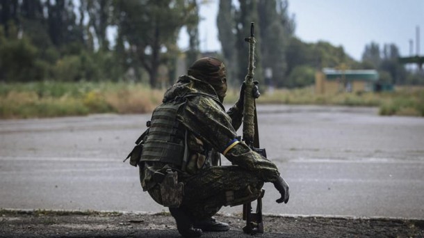 Soldadu bat Donetsken. Argazkia: EFE