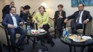 Tsipras se reúne en Riga con Merkel y Hollande