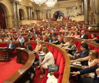 Kataluniako Parlamentuak Jordi Pujol gaitzetsi du dirua ostentzeagatik
