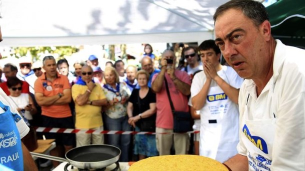 Aste Nagusia. Campeonato de tortilla de patatas de 2015. Foto: EFE