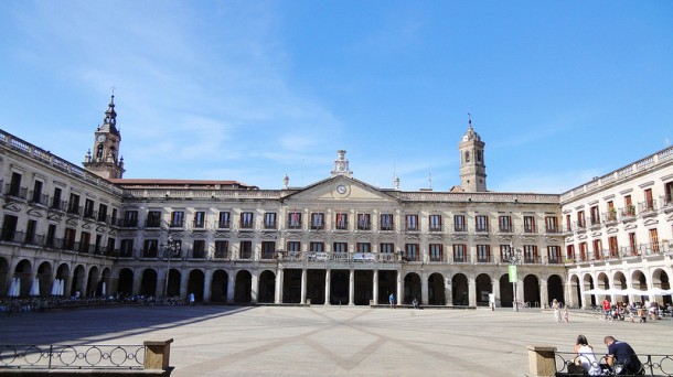 Fachada del Ayuntamiento de Vitoria-Gasteiz. Foto: Julia Llamas