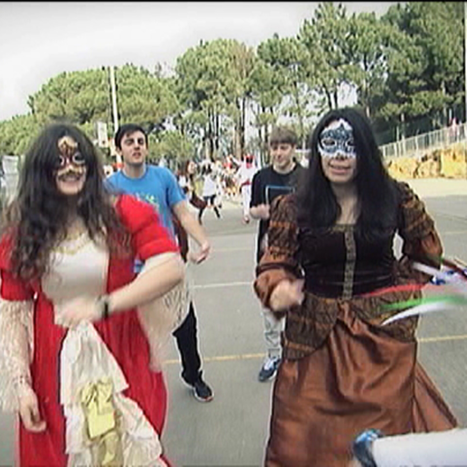 Bideoa Lipdub ean Aritu Dira Lekeitiarrak Eta Donostiarrak