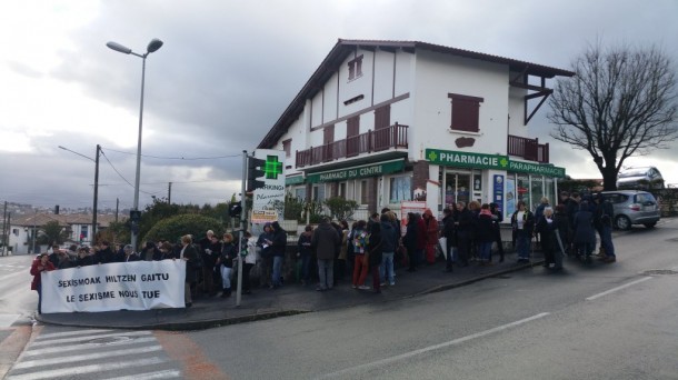 La concentración realizada en Bidarte. Foto: Franck Dolosor