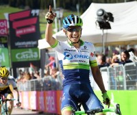 Victoria de Esteban Chaves en el Giro de Lombardia