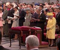 Isabel II celebra 'oficialmente' su 90 cumpleaños