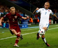 Rusia se complica la vida al perder ante Eslovaquia (1-2)