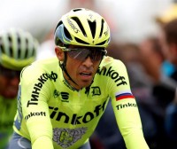 Pinotek irabazi du etapa, eta Contador da lider berria