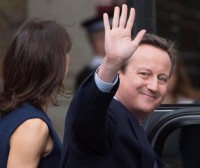 Cameron renuncia a su escaño en el Parlamento británico