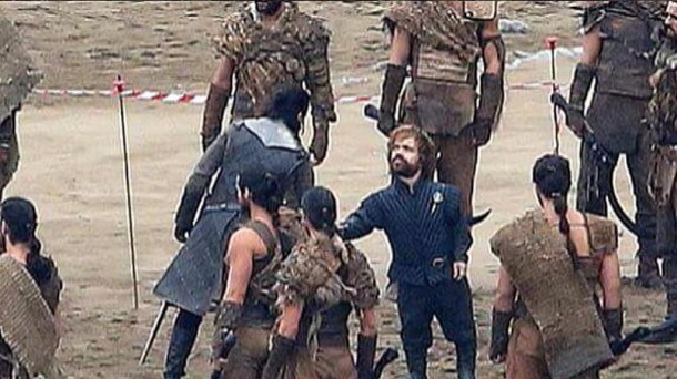 Kit Harington (Jon Nieve) eta Peter Dinklage (Tyrion Lannister). EiTB