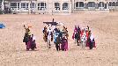 Los Reyes Magos llegan a Donostia en caballo por la playa de La Concha