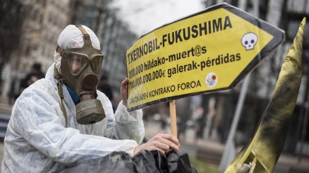 Garoñako zentral nuklearraren itxiera exijitzeko protesta. Artxiboko Argazkia: EFE