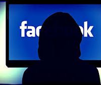 Facebookeko erabiltzaileen informazio pribatua, munduko 150 enpresa handiren eskura