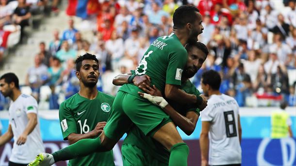 Arabia Saudí ha metido de penalti su primer gol. Foto: EFE
