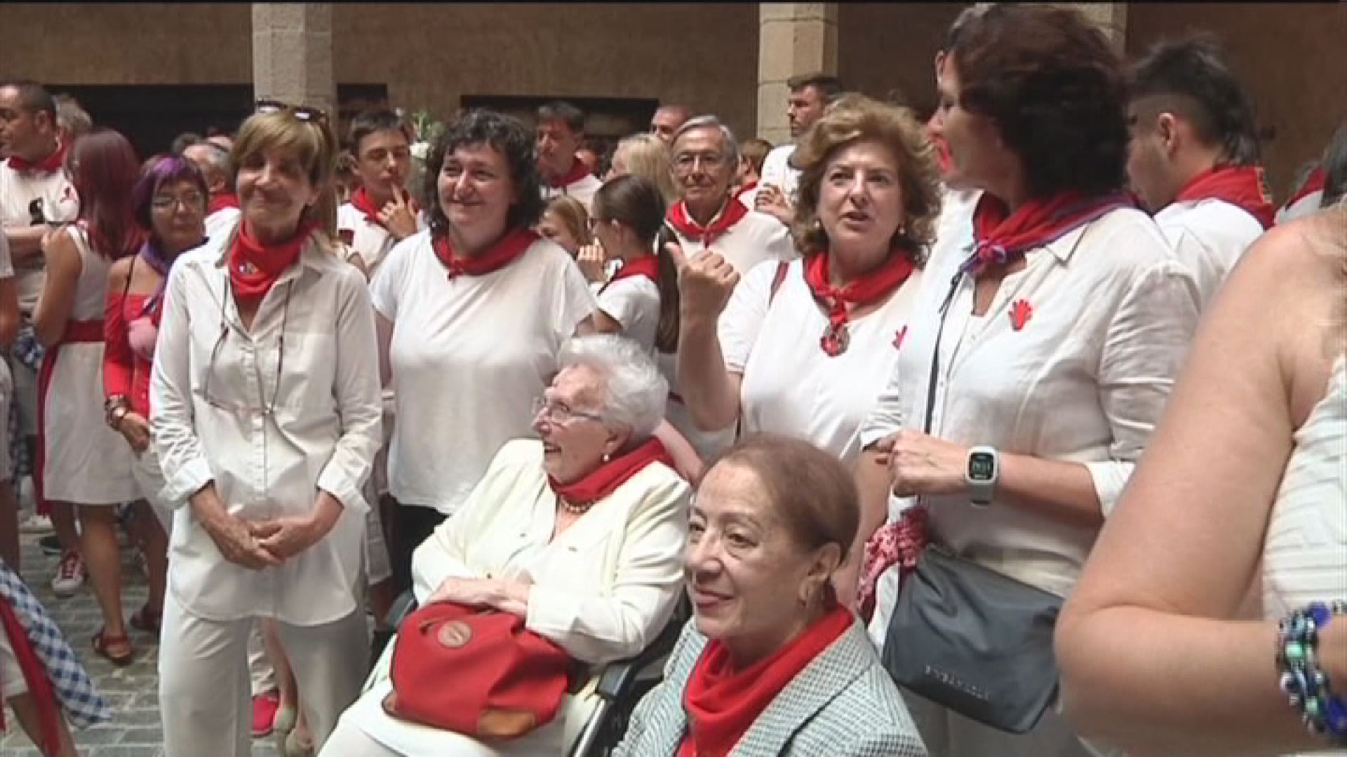 Vídeo Homenajean a las primeras concejalas del Ayuntamiento de Pamplona - Pueblos y Ciudades imagen imagen
