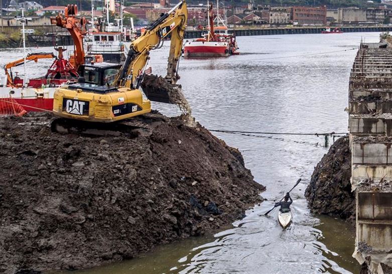 Fotos Isla De Zorrozaurre En Bilbao Bizkaia El Agua De La R a De 