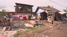 Indonesiako tsunamiak eragindako hondamendia bisitatu du ETBk