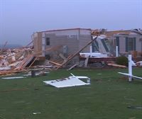 Al menos tres muertos por el paso de tornados en el sur de EE.UU.
