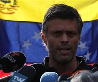 Leopoldo Lopezek ez du militarren esku-hartzea baztertzen Venezuelan