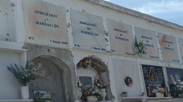 Cementerio de Tarifa. Nichos de inmigrantes