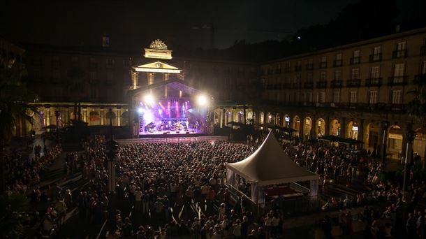 Un concierto en la Plaza Nueva de Bilbao. Foto: Ayuntamiento