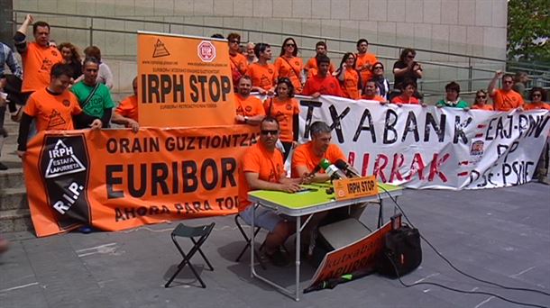 IRPH Stop Gipuzkoa plataformaren protesta bat. Argazkia: EiTB