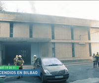 Incendio en una nave abandonada en el barrio de Txurdinaga de Bilbao