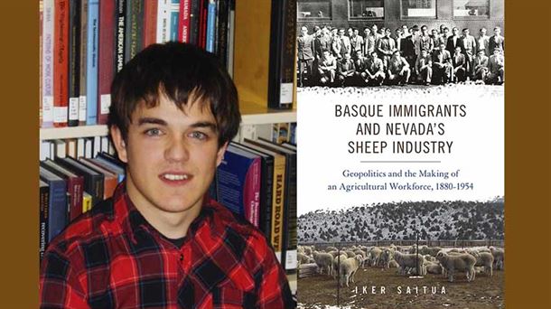 El historiador Iker Saitua junto su tesis sobre la inmmigración vasca y el pastoreo en Nevada