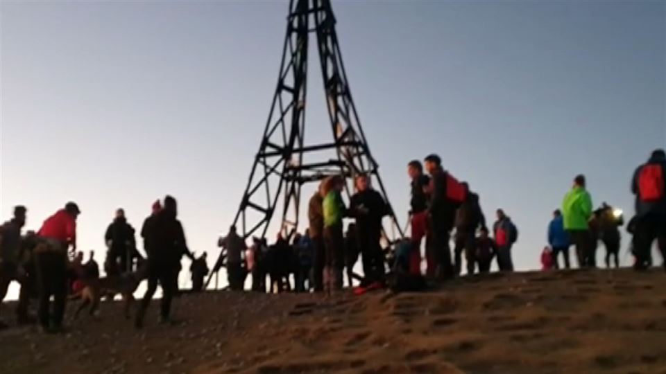 V deo Los Vascos Despiden El A o En El Monte Siguiendo La Tradici n