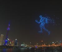 Shanghaik drone ikuskizun ikusgarri batekin eman dio ongi etorria 2020 urteari