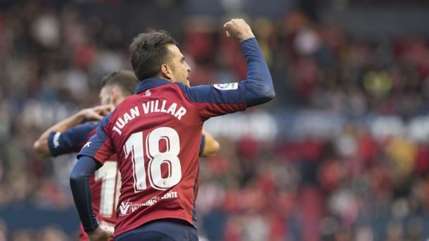 Juan Villar, celebrando un gol con Osasuna