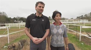 Anartz nos muestra su rancho donde gestiona un centro hípico en Houston