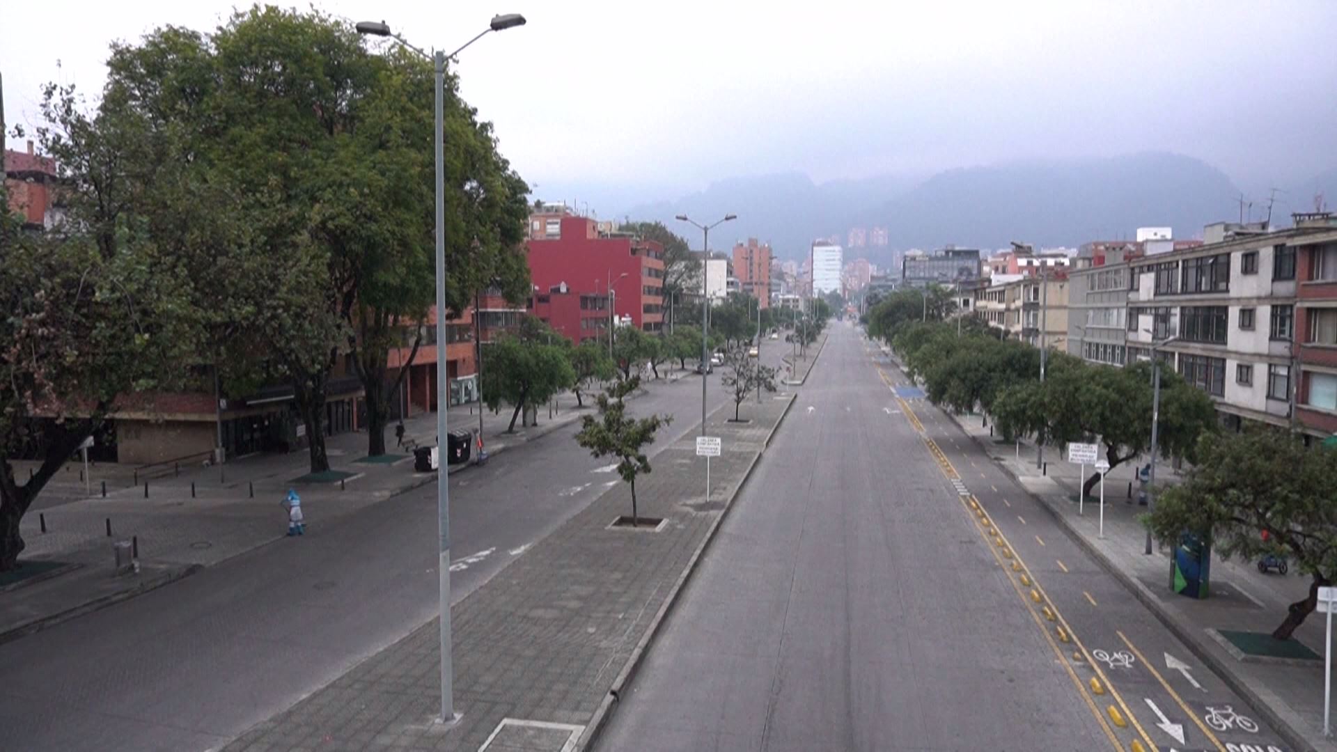 Vídeo: Simulacro de aislamiento deja las calles de Bogotá vacías ...