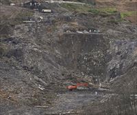 Cuatro excavadoras buscan a Joaquín y Alberto bajo los escombros de Zaldibar